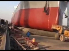 Statek został zwodowany i wypłynął w morze