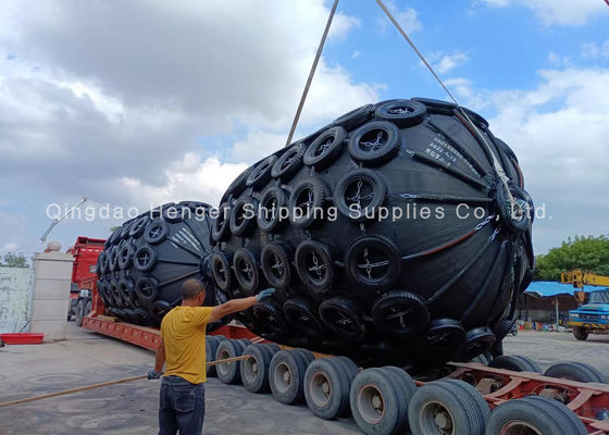 Jakość 50kpa i 80kpa Yokohama Net Type Pneumatic Rubber Fender For Ship-to-Ship And Ship-to-Port ISO 17357 Floating Structure (Pneumatyczny gumowy odkurzacz typu netto Yokohama) fabryka