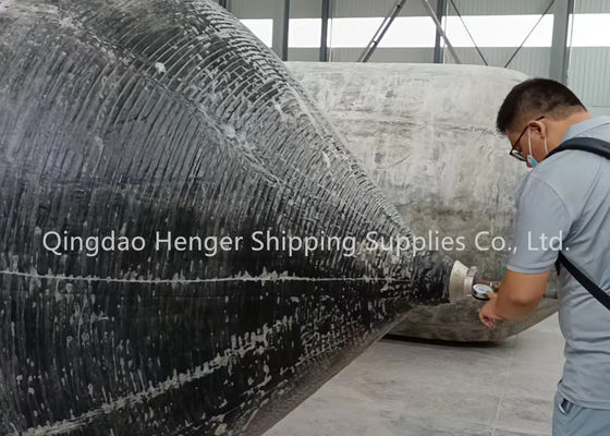 Jakość BV Certified Marine Rubber Airbag and Pneumatic Rubber Fender with 4-25m Length and 6-8 Years Useful Life fabryka