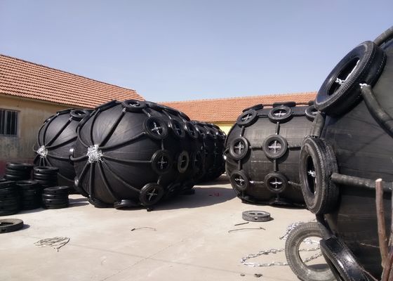 Jakość Oryginalny gumowy odbijacz morski, bardzo wytrzymały i trwały, zgodny z normą ISO 17357 2014 fabryka