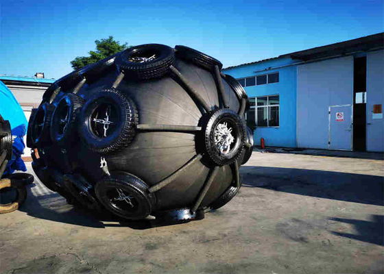 Jakość Sprzęt morski Pneumatyczny gumowy system błotników Yokohama Typ pływający fabryka