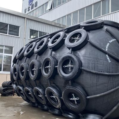 Jakość Three-Year Warranty Pneumatic Rubber Fender 2.0*4.5M For Dock Anti-Collision fabryka