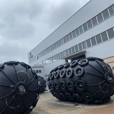 Jakość Two-year Warranty Pneumatic Rubber Fender 2.5*5.5M For Vessel Berthing fabryka