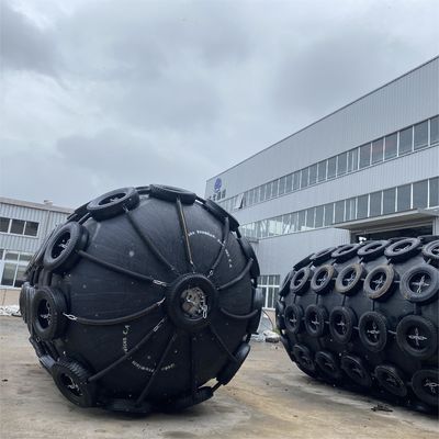 Jakość Two-year Warranty Pneumatic Rubber Fender 2.5*5.5M For Vessel Berthing fabryka