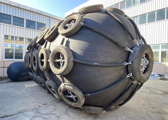 Jakość Yokohama Typ STS STD Pneumatyczny Gumowy Fender Fender Morskie z siecią opon fabryka