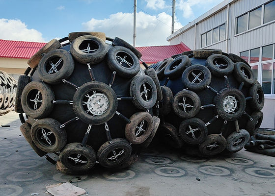 Jakość Pneumatyczny żeglarz morski z naturalnej gumy do przystosowania statków fabryka