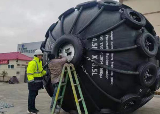 Jakość Świadectwo SGS 50Kpa 80Kpa Yokohama Rubber Pneumatic Fender fabryka