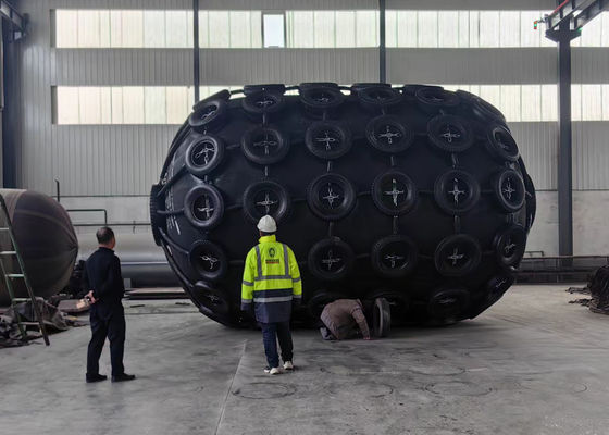 Jakość Świadectwo SGS 50Kpa 80Kpa Yokohama Rubber Pneumatic Fender fabryka