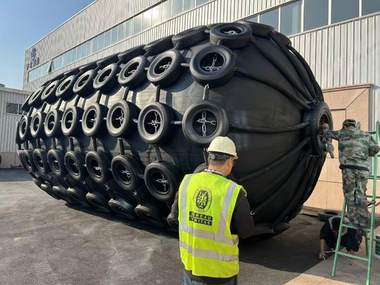 Jakość Rubber Pneumatic Marine Fender Protection for Pressure Situations Fabryka