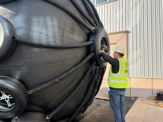 Jakość Ciężki 50Kpa czarny gumowy fender fabryka