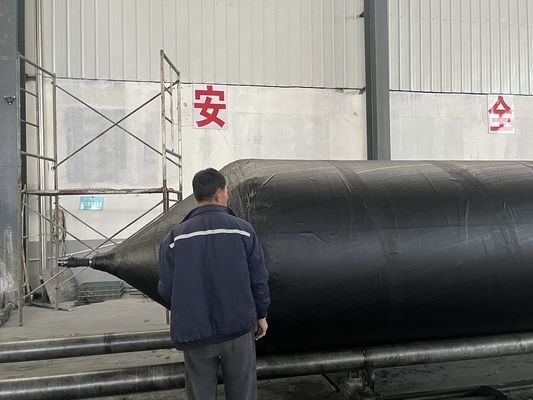 Jakość Inflatable Barge Docking Airbag Pressure Range 0.2-0.4Mpa Provide Safe Protection During Barge Mooring Docking fabryka