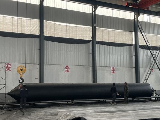 Jakość Inflatable Barge docking airbag pressure range 0.2-0.4Mpa designed to provide safe protection during barge mooring and docking fabryka