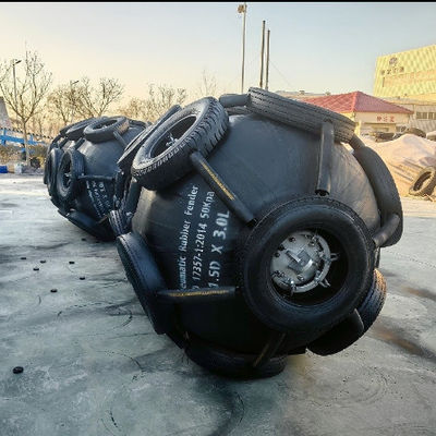 Jakość Zastosowany pneumatyczny gumowy fender Yokohama Essential Marine Supply fabryka