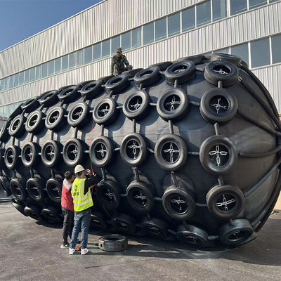 Jakość ISO 17357 Certified Natural Rubber Pneumatic Fender with 50Kpa Working Pressure for Marine Safety Fabryka