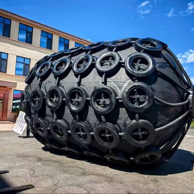 Jakość Wytrzymały gumowy pneumatyczny odbijacz morski system ochrony doków odpowiedni dla statków barek i portów Absorpcja uderzeń fabryka