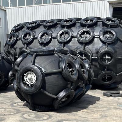 Jakość CCS/BV/LR/DNV Certified High-Quality Black Pneumatic Rubber Fender for STS/STD Applications fabryka