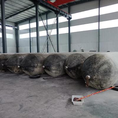 Jakość Marine Rubber Airbag with Multi Point Lifting Harness for Balanced Crane Operations and Durable Synthetic Tire Cord fabryka