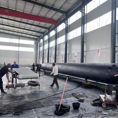 Jakość BV/CCS/ABS/LR Certified Marine Rubber Airbag – Black, 4-24m Length for Marine Launching & Lifting fabryka
