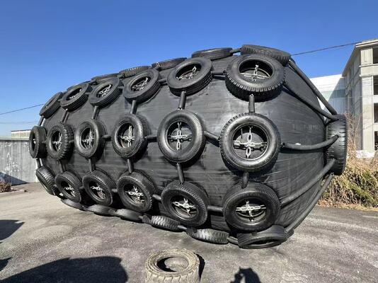 Jakość Customized ISO17357 Pneumatic Rubber Fender 0.3-4.8 M for Marine Applications fabryka