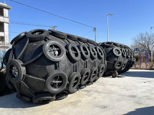 Jakość Customized ISO17357 Pneumatic Rubber Fender 0.3-4.8 M for Marine Applications fabryka