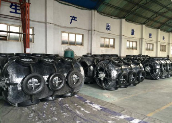 Jakość Wypełniony pianką błotnik do pączków morskich o dobrej wydajności antykolizyjnej Łatwa instalacja fabryka