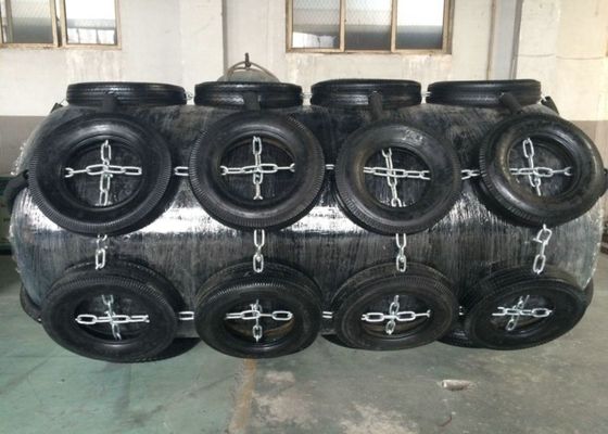 Jakość Hot Dip Galvanized Foam Filled Fender with 10 Years Using Life and High Energy Absorption for Marine Safety fabryka