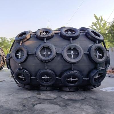 Jakość 4.8x12m 50kpa / 80kpa Pneumatic Fenders For Ships fabryka