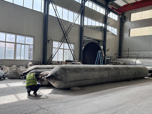 Jakość Anti Corrosion Marine Rubber Airbag for Long Term Saltwater Service with 0.8-3 M Diameter Fabryka
