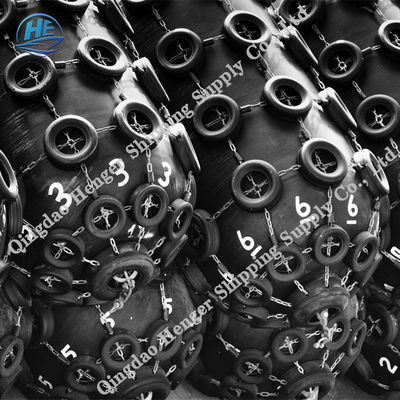 Jakość Naturalny gumowy pneumatyczny błotnik morski Trwały 0,05 MPa i 0,08 MPa dla molo i statków fabryka