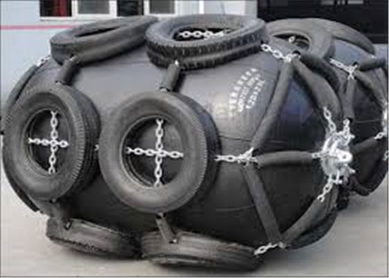 Jakość Pneumatyczny błotnik morski o długości 1–6,5 m 50Kpa Ciśnienie początkowe Norma ISO17357 fabryka