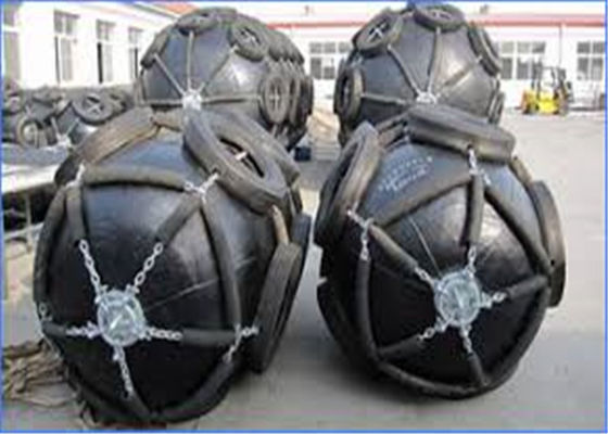 Jakość Czarny kolor Morski gumowy błotnik Błotniki do łodzi komercyjnych Dostosowany rozmiar fabryka