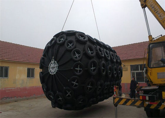 Jakość Naturalny gumowy pneumatyczny błotnik morski Trwały 0,05 MPa i 0,08 MPa dla molo i statków fabryka