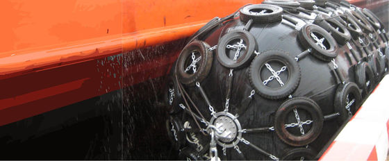 Jakość Pneumatyczny błotnik wypełniony pianką gumową Błotnik łodzi morskiej DIA 0,5 m-4,5 m fabryka