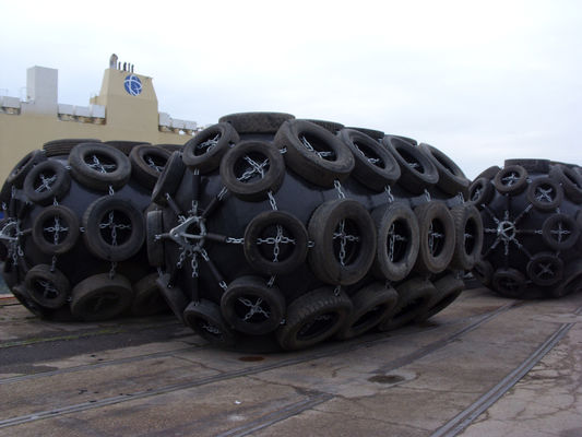 Jakość Marine Iso 17357 Certyfikowany gumowy błotnik Yokohama 50kpa D1.5M * L3.0M fabryka