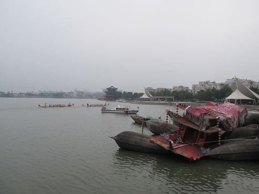 Jakość 1.8*18m czarna gumowa pływająca nadmuchiwana morska poduszka powietrzna fabryka