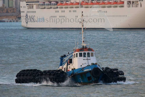 Jakość 50kpa Submarine Sling Fender Yokohama Pneumatyczny gumowy błotnik do cumowania statku fabryka