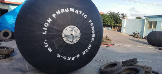 Jakość Pneumatyczny pływający błotnik łodzi podwodnej Yokohama Pneumatyczny gumowy błotnik fabryka