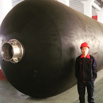 Jakość Morska łódź nadmuchiwana Hydropneumatyczny błotnik Gumowy nadmuchiwany błotnik pływający fabryka