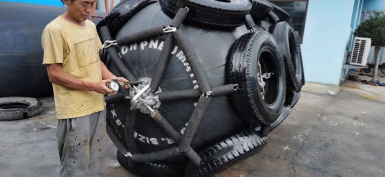 Jakość Yokohama Type Marine Rubber Fender Odbojnice morskie o średnicy 0,5 m-3,3 m fabryka