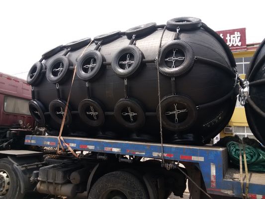 Jakość Siatki linowe Pływające pneumatyczne gumowe błotniki Pneumatyczny błotnik morski d Typ błotnika fabryka