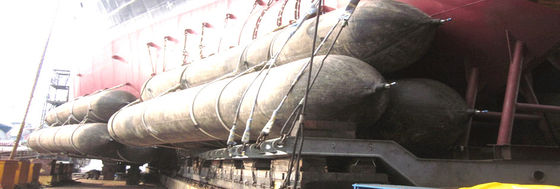 Jakość Niskociśnieniowy statek uruchamiający poduszki powietrzne Nadmuchiwana gumowa poduszka powietrzna fabryka