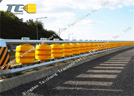 Jakość Łyżki EVA Rolling Road Traffic Safety Roller Barrier Anti Crash Guardrail fabryka