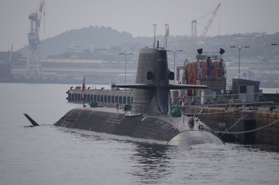 Jakość 3300 × 5000 mm Pół podwodne podwodne błotniki do ochrony okrętów podwodnych fabryka