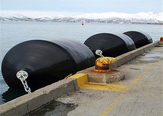 Jakość Hot Dip Galvanized Foam Filled Fender with High Energy Absorption and Maintenance-free Design for Marine Vessel Protection fabryka