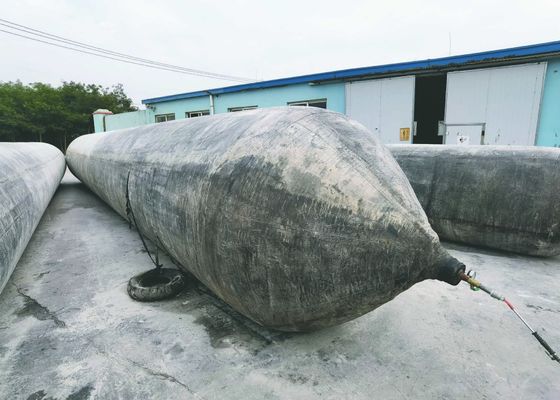 Jakość Durable Marine Rubber Airbag with 0.8-3 M Diameter and 4-25 M Length for Ship Launching and Salvaging fabryka